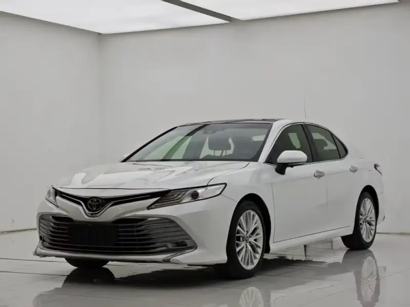 Toyota Camry, 2018 — фото 1