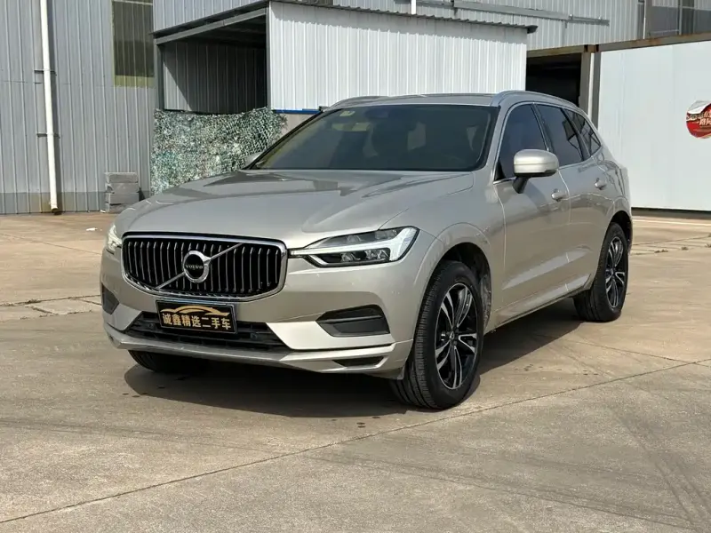 Volvo XC60, 2018 — фото 1