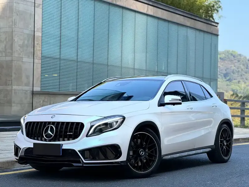 Mercedes-Benz GLA AMG, 2016