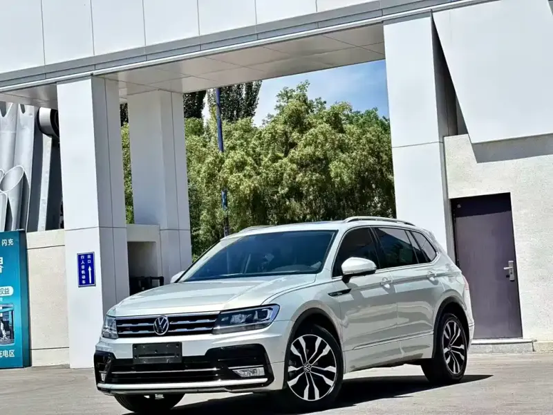 Volkswagen Tiguan L, 2021