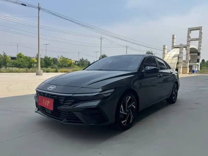 Hyundai Elantra, 2023