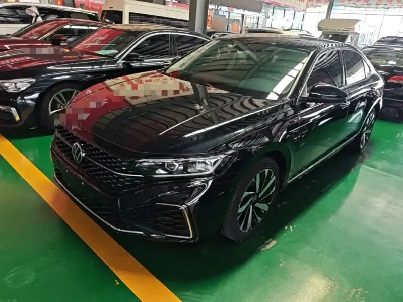 Volkswagen Passat, 2022