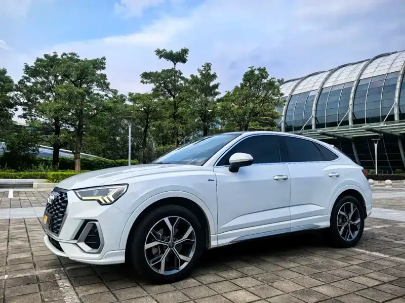Audi Q3 Sportback, 2021