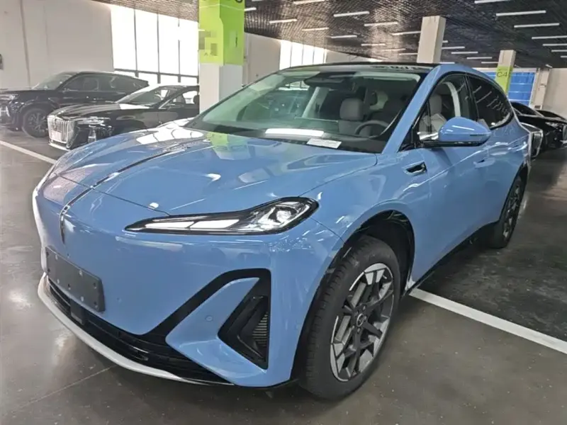 Hongqi 06, 2025