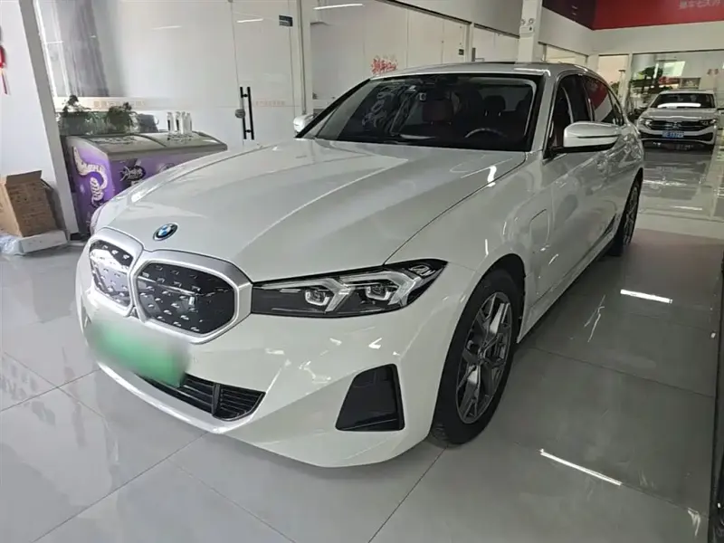 BMW i3, 2024