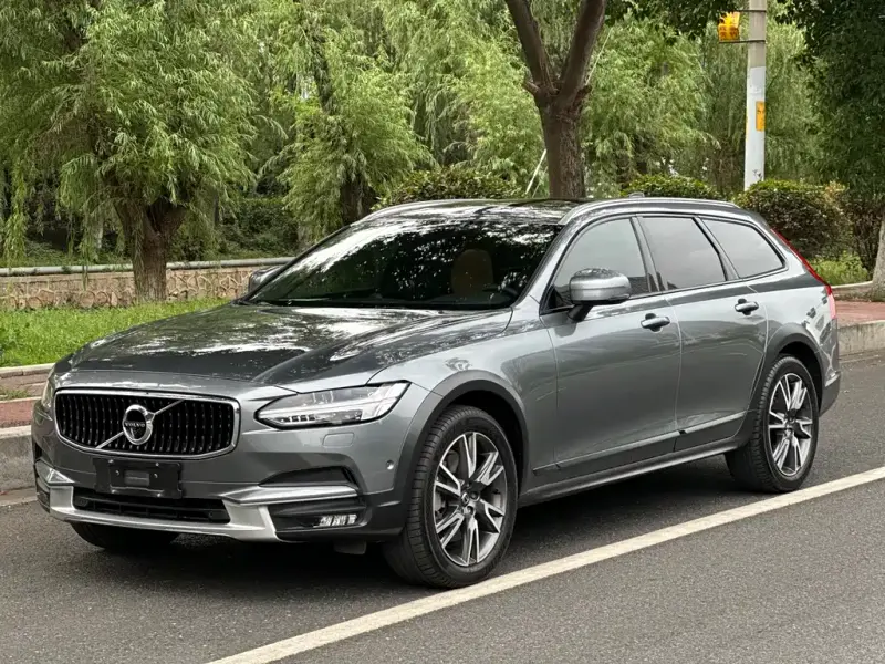 Volvo V90, 2017 — фото 1