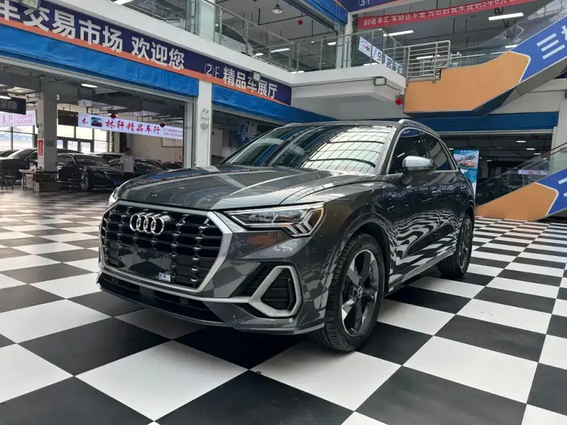 Audi Q3, 2022