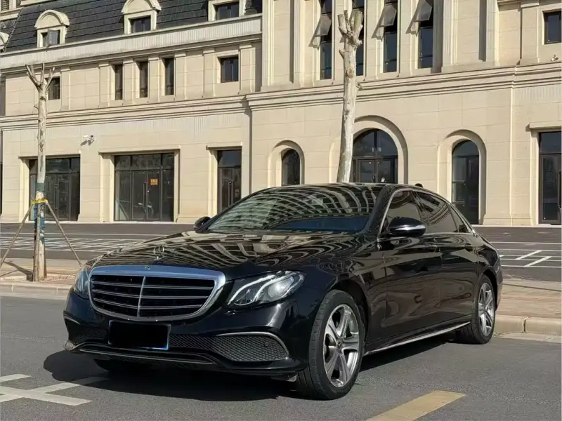Mercedes-Benz E-Class, 2020 — фото 1