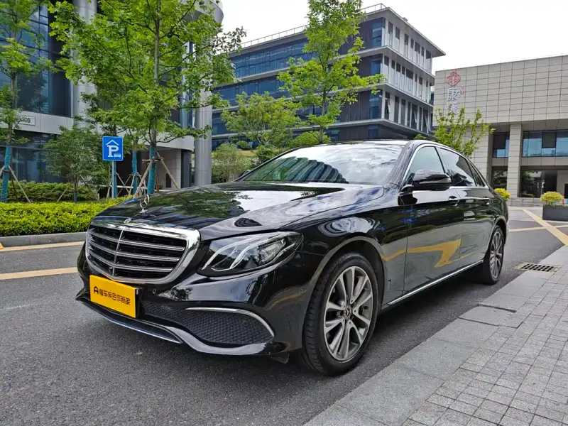 Mercedes-Benz E-Class, 2019 — фото 1