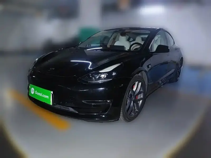 Tesla Model 3, 2022
