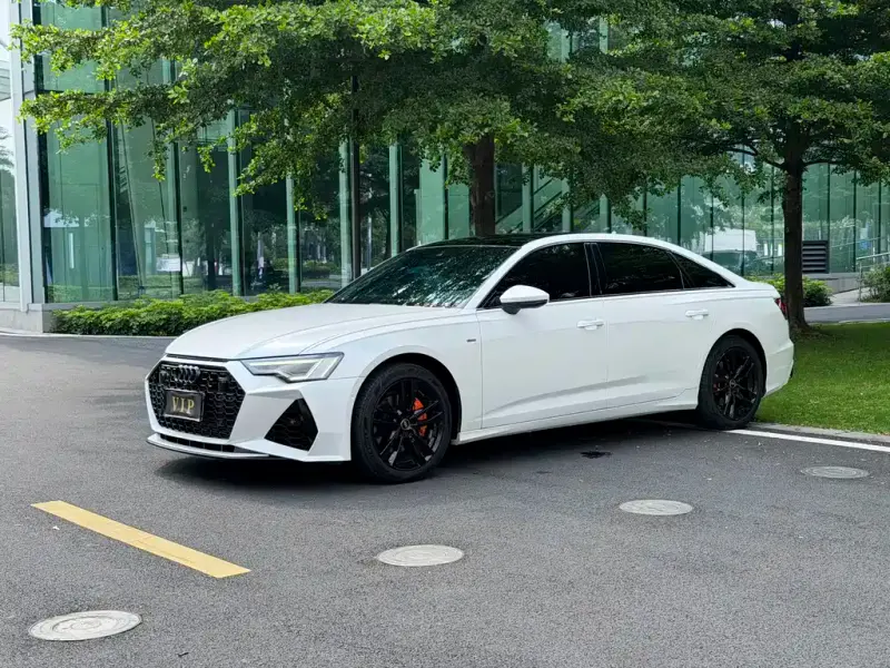 Audi A6L, 2022