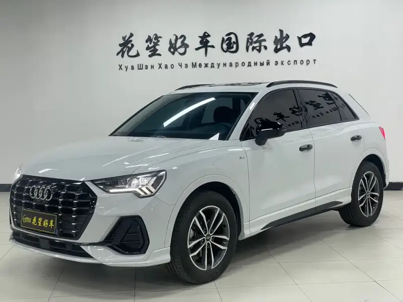 Audi Q3, 2022
