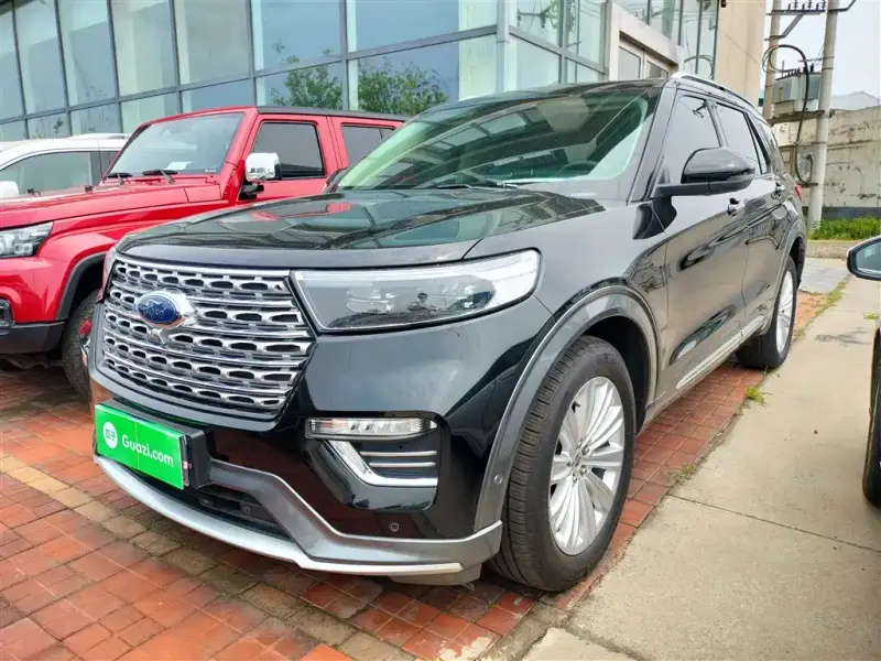 Ford Explorer, 2022