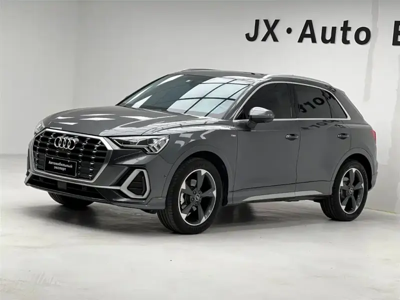 Audi Q3, 2022