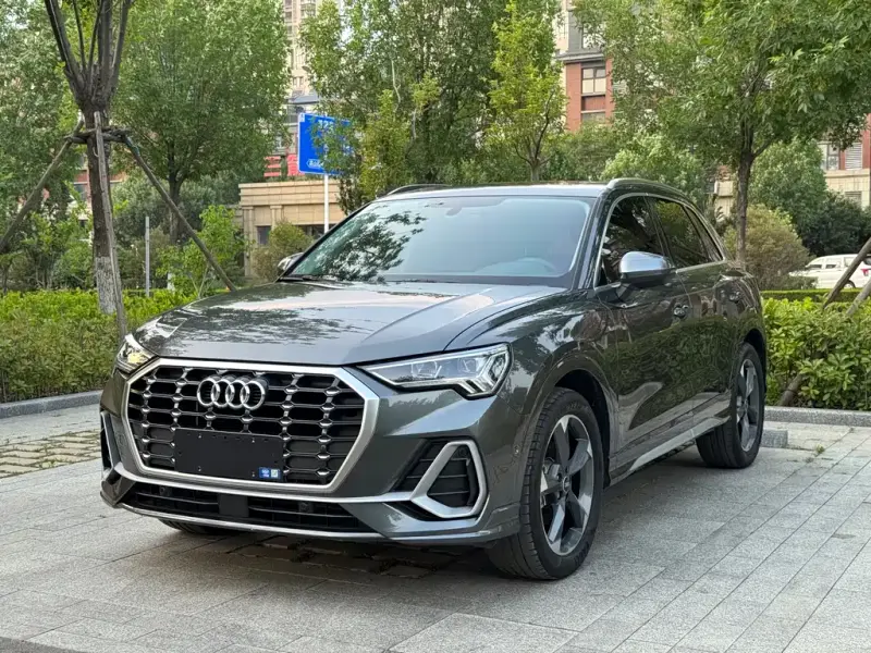 Audi Q3, 2022