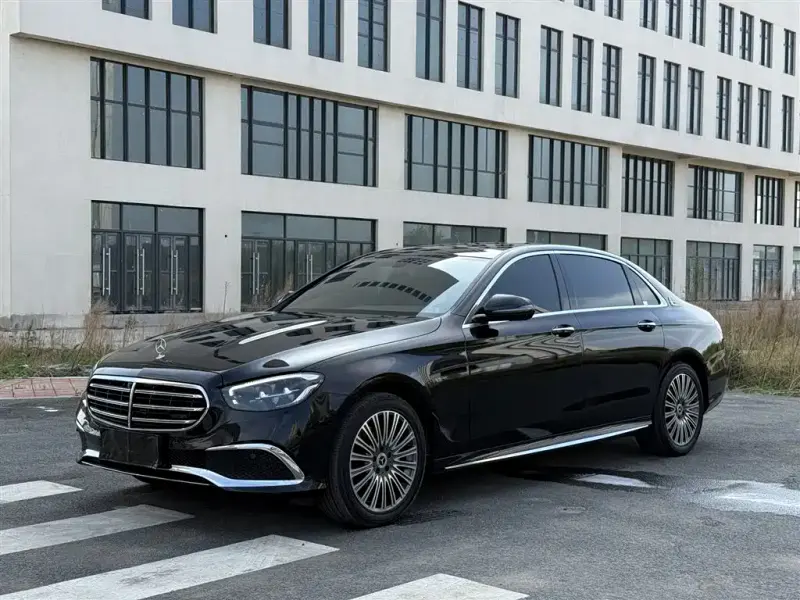 Mercedes-Benz E-Class, 2020 — фото 1