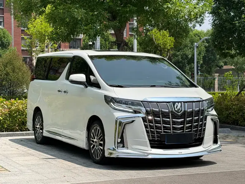 Toyota Alphard, 2016