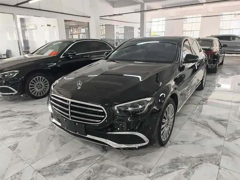Mercedes-Benz E-Class, 2023 — фото 1