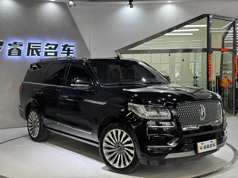 Lincoln Navigator, 2021