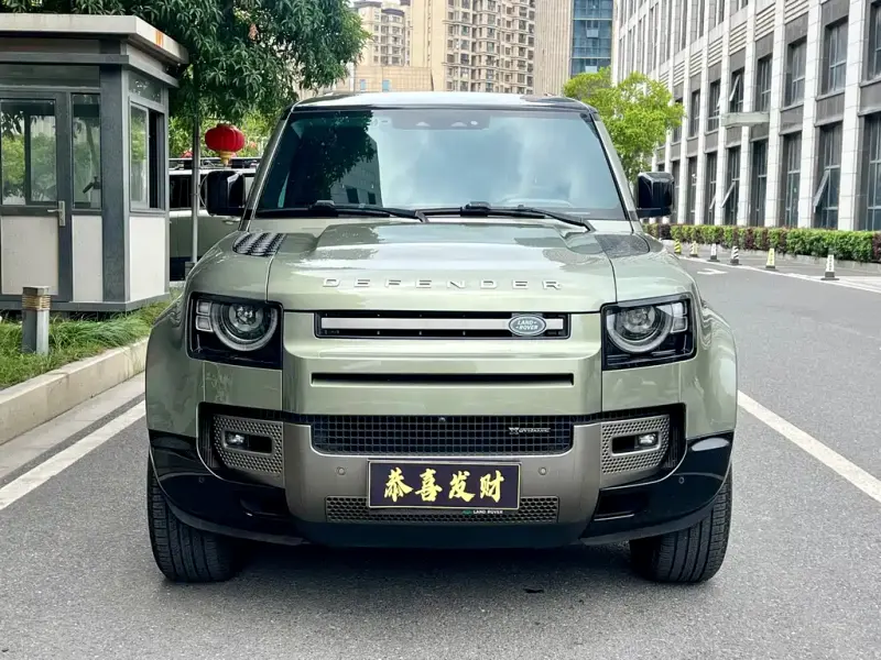 Land Rover Defender, 2022