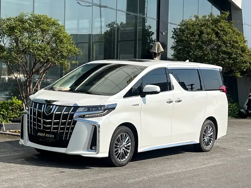 Toyota Alphard, 2022