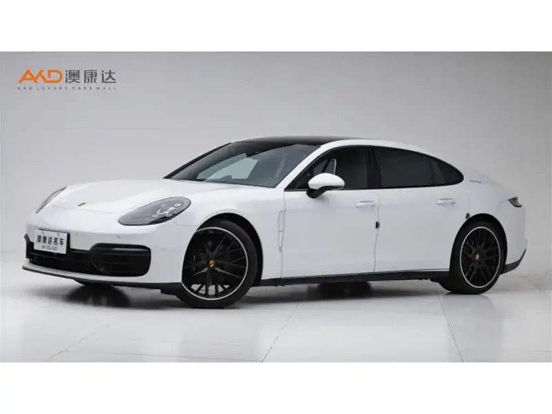 Porsche Panamera, 2023
