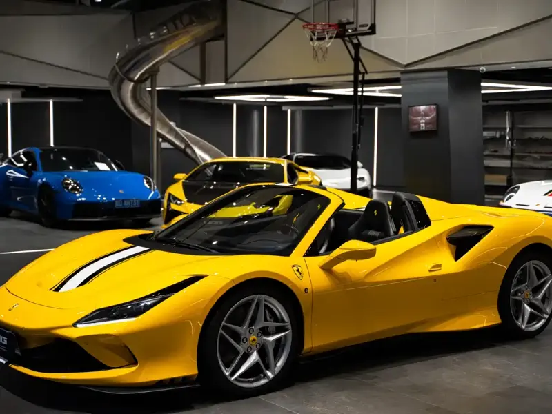 Ferrari F8, 2022 — фото 1