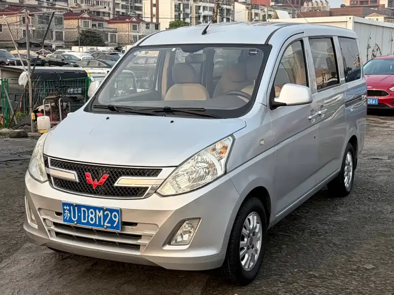 Wuling Rongguang V, 2017 — фото 1