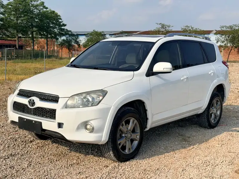 Toyota RAV4, 2012