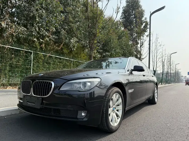 BMW 7 Series, 2011