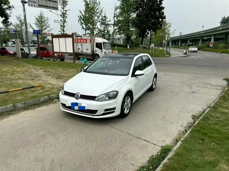 Volkswagen Golf, 2014