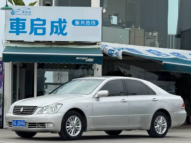 Toyota Crown, 2009 — фото 1