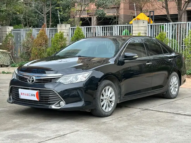 Toyota Camry, 2016