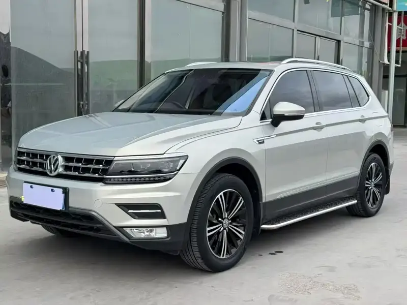 Volkswagen Tiguan L, 2017