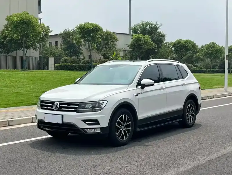 Volkswagen Tiguan L, 2018
