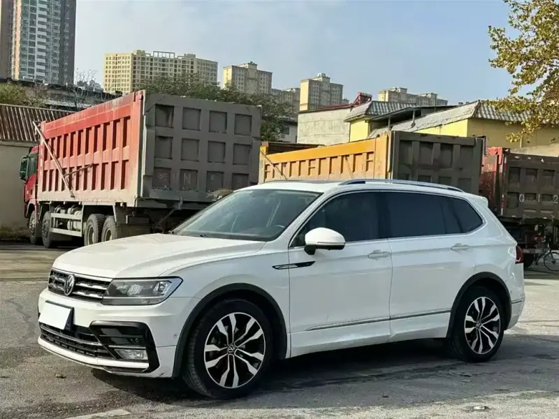 Volkswagen Tiguan L, 2021