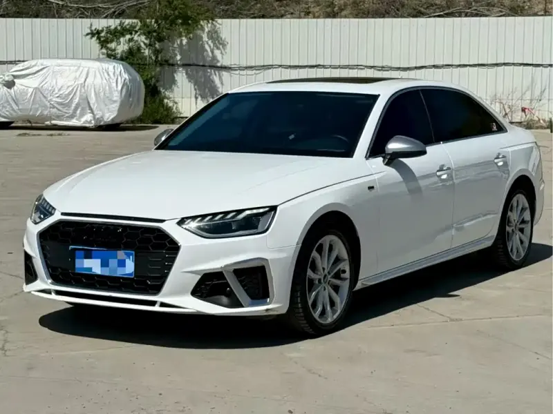 Audi A4L, 2022