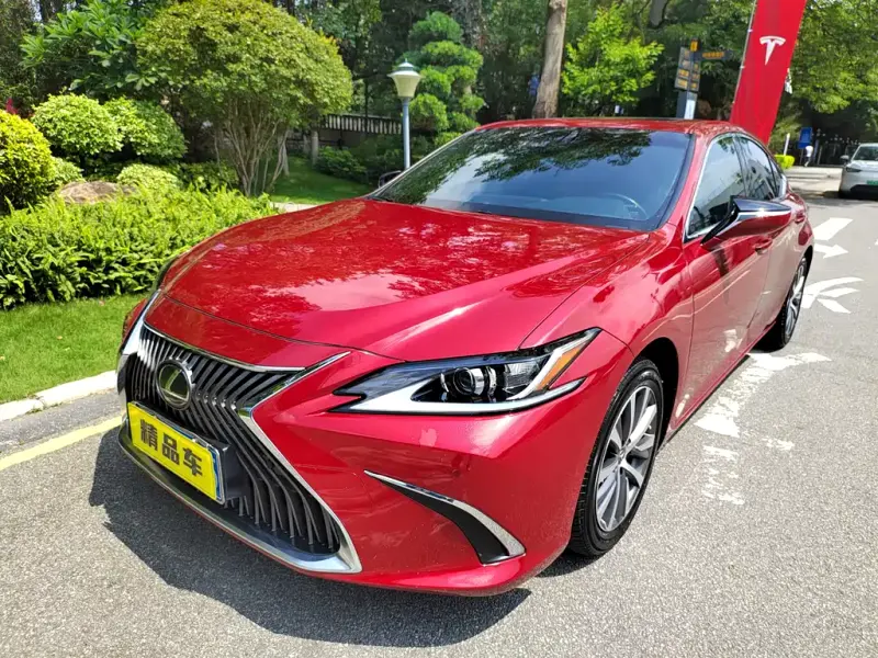 Lexus ES, 2019 — фото 1