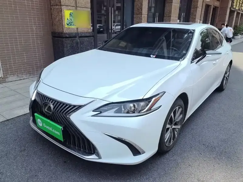 Lexus ES, 2020 — фото 1