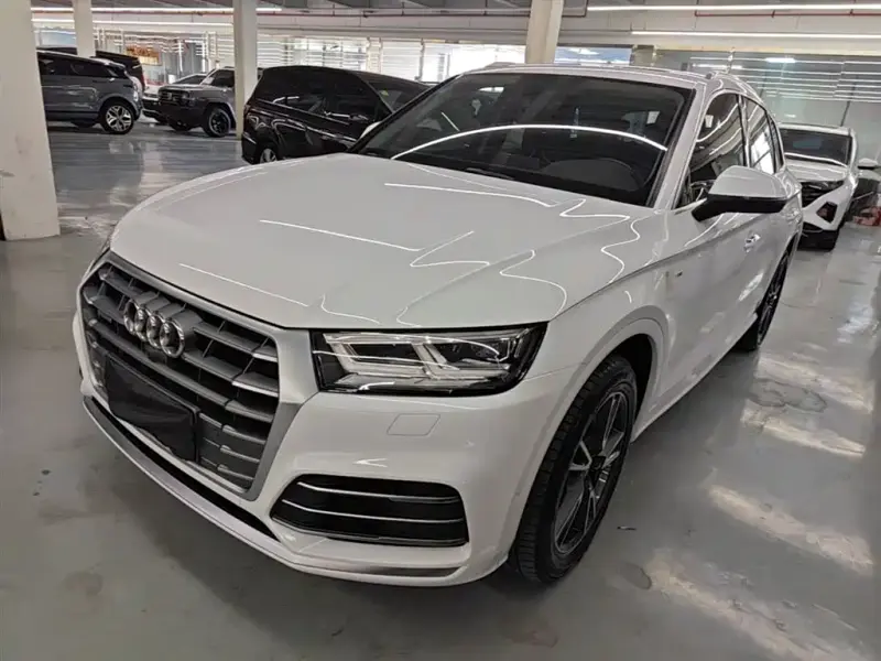 Audi Q5L, 2020