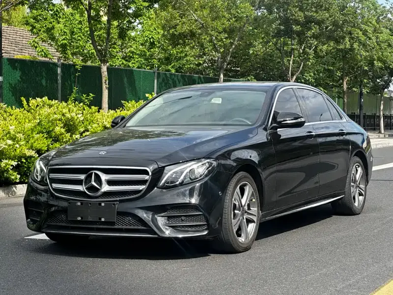 Mercedes-Benz E-Class, 2018 — фото 1