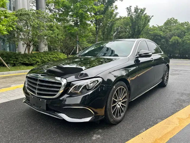 Mercedes-Benz E-Class, 2018 — фото 1