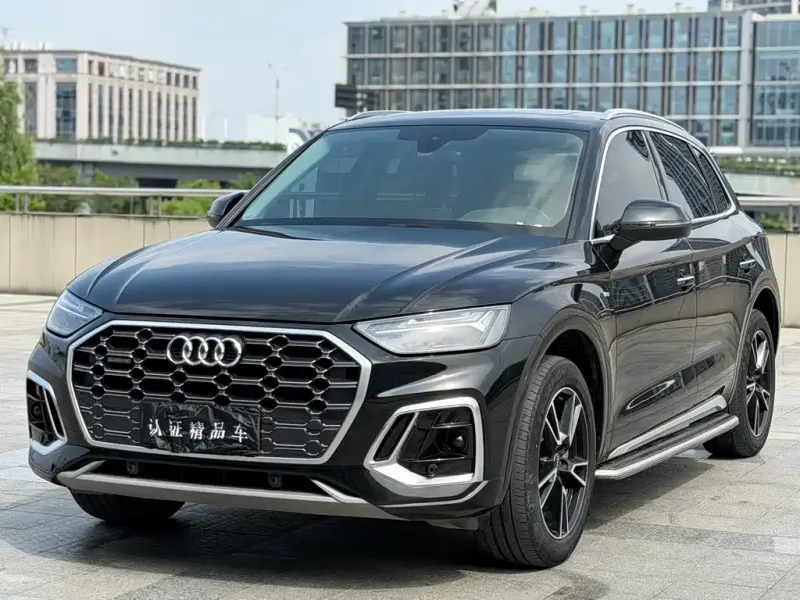 Audi Q5L, 2022