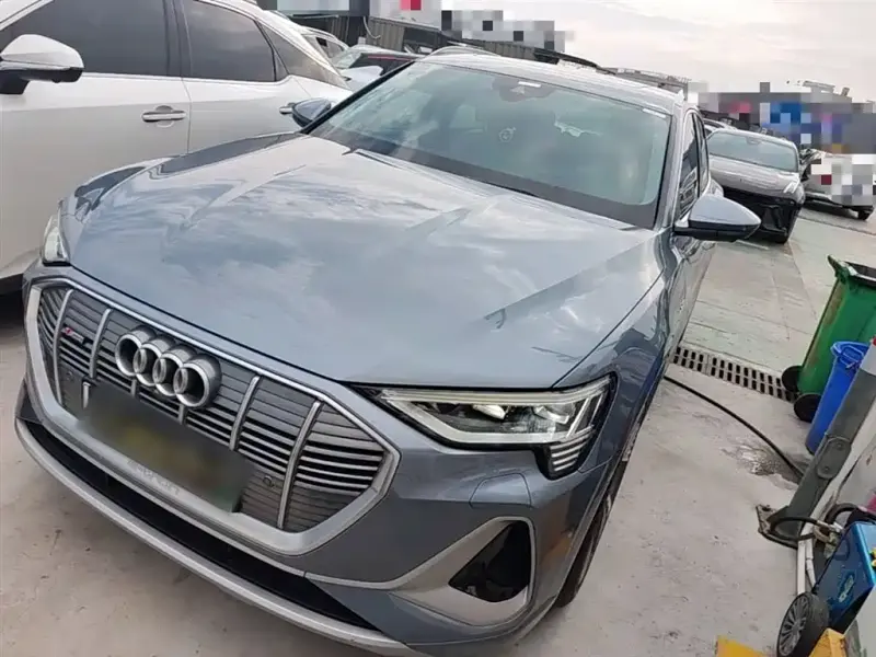 Audi e-tron, 2021