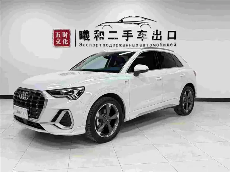 Audi Q3, 2022