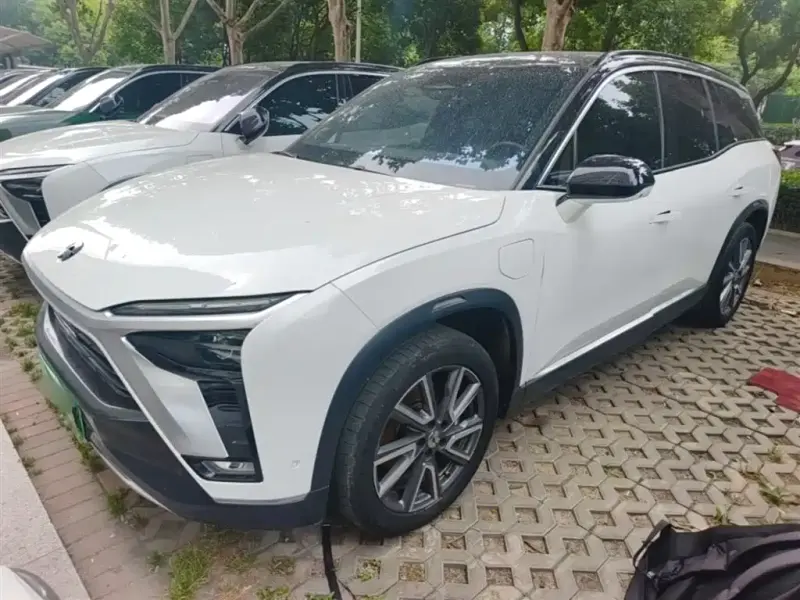 NIO ES8, 2021