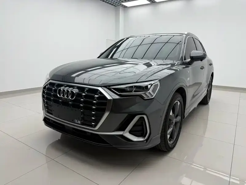 Audi Q3, 2022