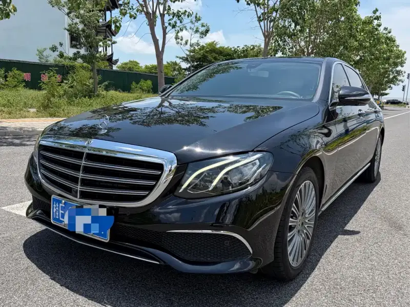 Mercedes-Benz E-Class, 2020 — фото 1