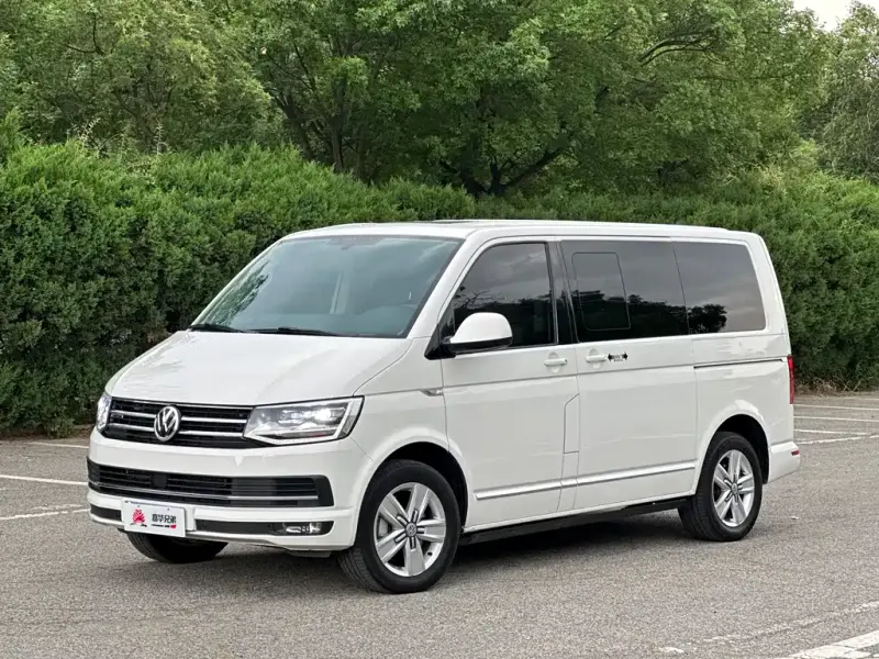 Volkswagen Multivan, 2017 — фото 1