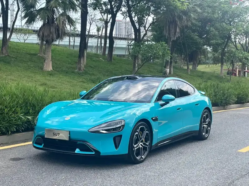 Xiaomi SU7, 2025